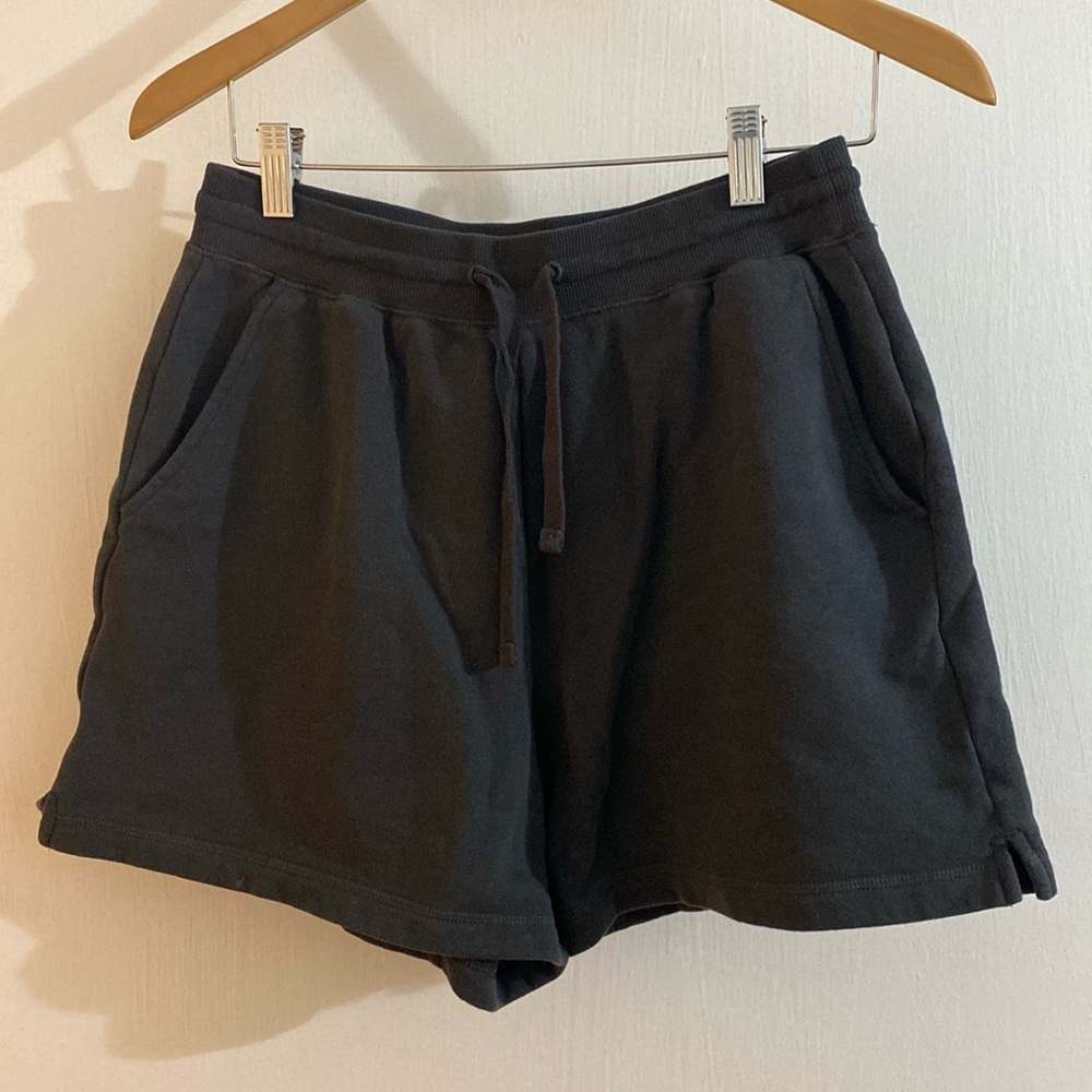 Old Navy charcoal short size M